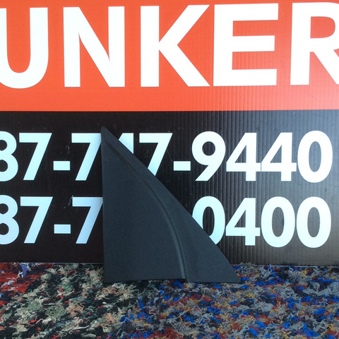 Accesorio Interior de Puerta izq Toyota Tacoma 16-23