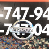 Emblema Nissan Armada 04-15