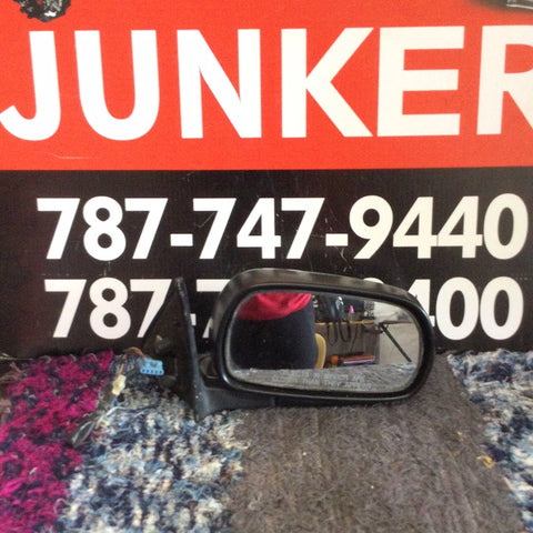 Retrovisor der Nissan