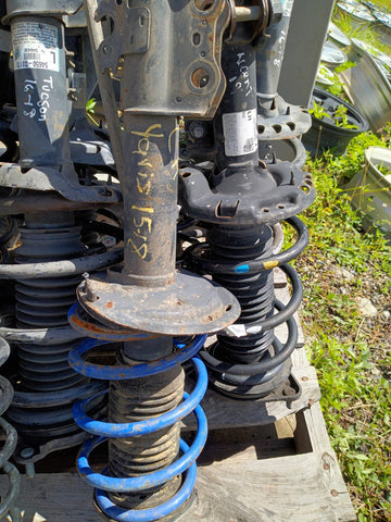 Shock Absorber de Toyota Yaris RH 15-18