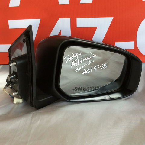 Retrovisor der Dodge Attitude 15-18