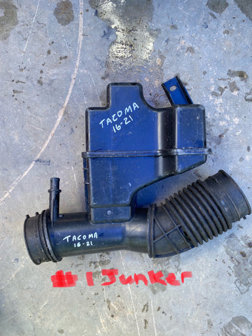 Accesorio del Filtro de Aire Toyota Tacoma 16-22