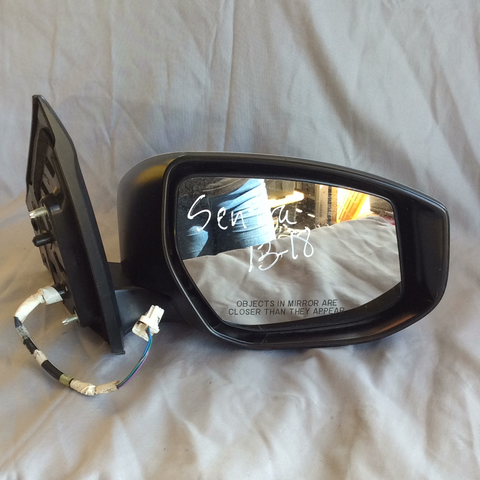 Retrovisor der Nissan Sentra 13-19