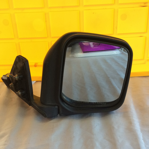 Retrovisor der Mitsubishi Nativa 2001