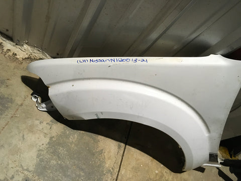Guardalodo Izq Nissan NV200 13-21