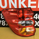 Foco Trasero izq Toyota Sequoia 01-04