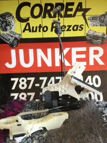 Cerradura Der Tras Hyundai Elantra 17-20