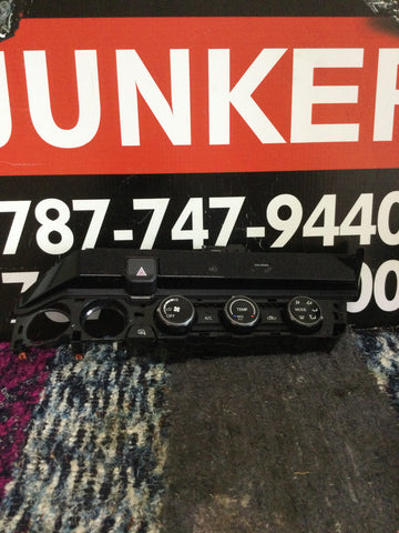 Careta de Control de Aire Toyota Tacoma 16-21