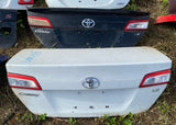 Tapa de baúl Toyota Camry 12-14
