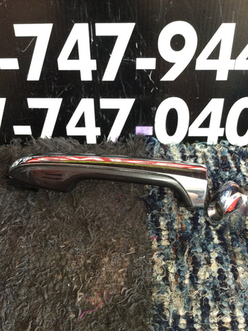 Handle izq Toyota Tacoma 16-21