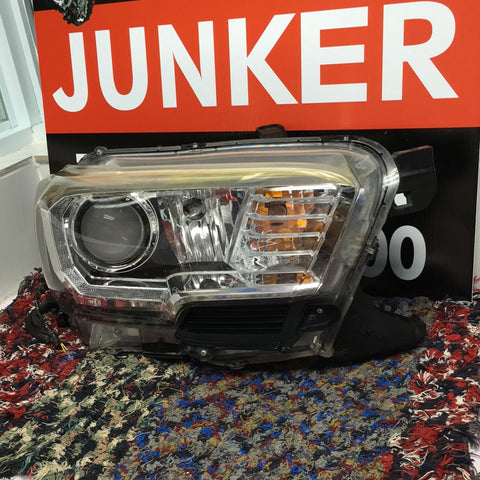 Foco Delantero Der Toyota Tacoma 16-17