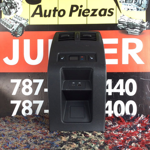 Careta de Consola del Centro Nissan Rogue 21-22