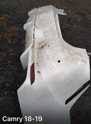 Bumper Trasero Toyota Camry 18-20
