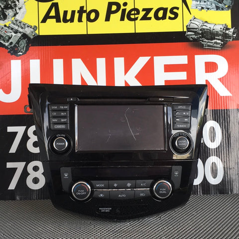 Radio y Careta Control de Aire Nissan Rogue 14-16