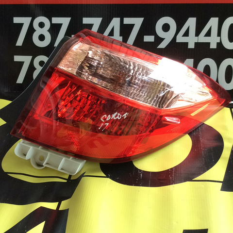 Foco Trasero der Toyota Corolla Sedan 17-19