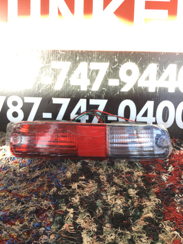 Reflector Trasero izq Mitsubishi Montero (Pajero) 03-06