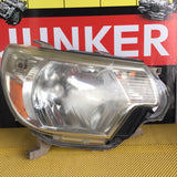 Foco delantero der Toyota Tacoma 12-15