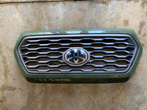 Parrilla Toyota Tacoma 16-22
