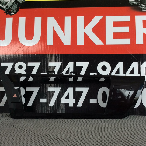 Careta Borde del Radio Toyota Corolla 14-17