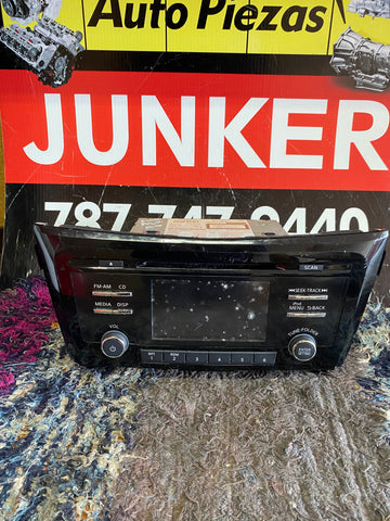 Radio Nissan Rogue 14-16