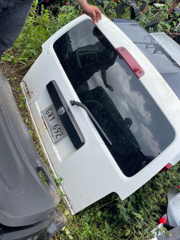 Compuerta Dodge Nitro 07-11