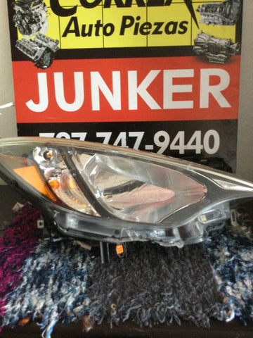 Foco Delantero der Toyota Yaris IA/Mazda 2 16-21