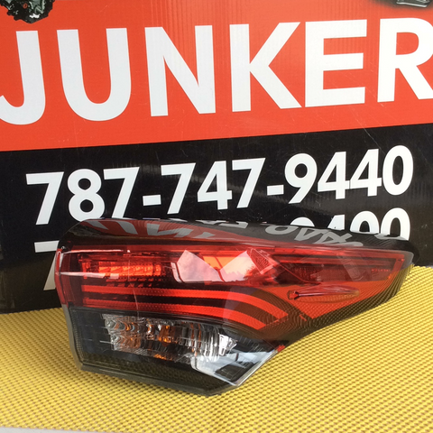 Foco Trasero der Toyota Highlander 20-21