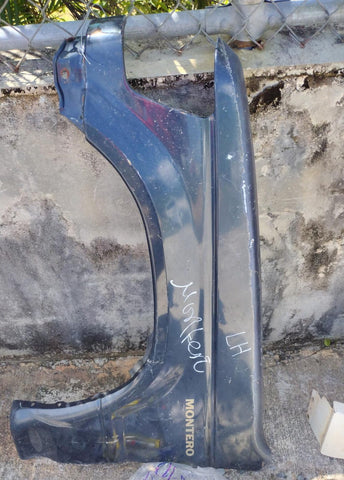 Guardalodo de Mitsubishi Montero izq. 97