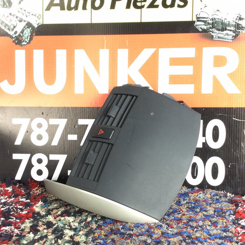 Careta de Ventana Toyota Corolla Sedan 09-11