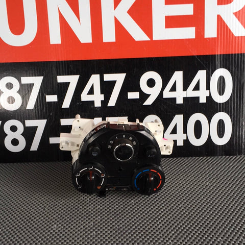 Careta control de Aire Nissan Versa 15-19