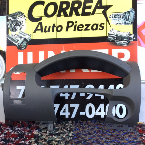 Careta de Marca Millas Nissan Frontier 05-12