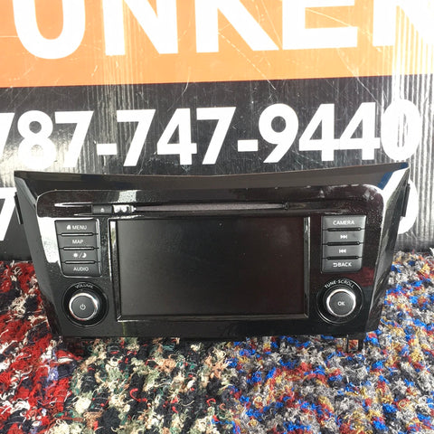 Radio Nissan Rogue 17-19