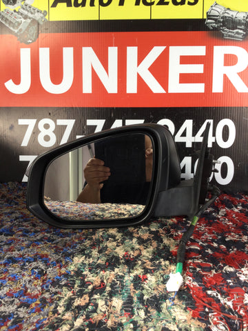 Retrovisor izq Toyota Tacoma 16-23