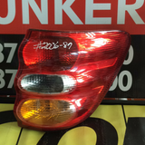 Foco Trasero der Toyota Sequoia 01-04