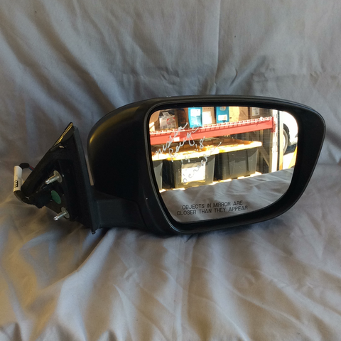 Retrovisor der Nissan Rogue 14-16
