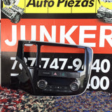 Careta de Radio Mitsubishi Outlander 14-20
