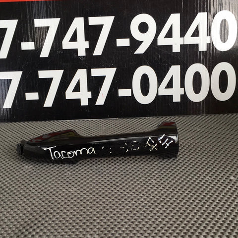 Handle izq Toyota Tacoma/Highlander 16-20
