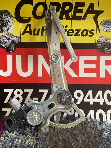 Maquinaria de Cristal Der Tras Toyota Sienna 11-20