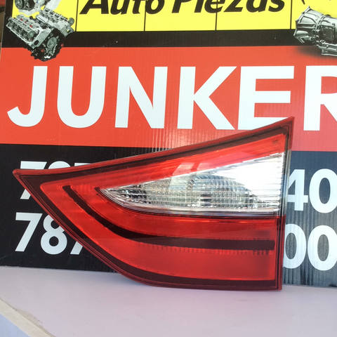 Foco Trasero de baúl der Toyota Sienna 15-19