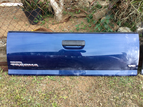 Compuerta Toyota Tacoma 05-15