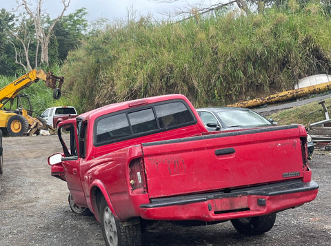 Compuerta Toyota Tacoma 01-04