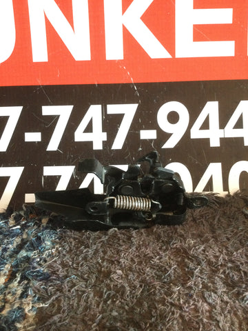 Cerradura de Bonete Toyota Corolla 09-13