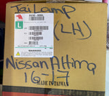 Foco trasero izq Nissan Altima 16-17