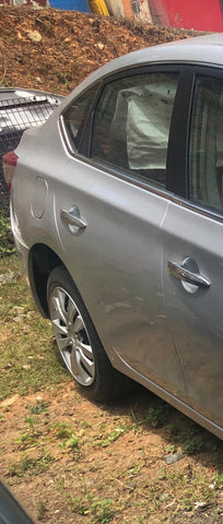 Puerta Der Trasera Nissan Sentra 13-19