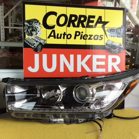 Foco Delantero izq Toyota Highlander 17-19