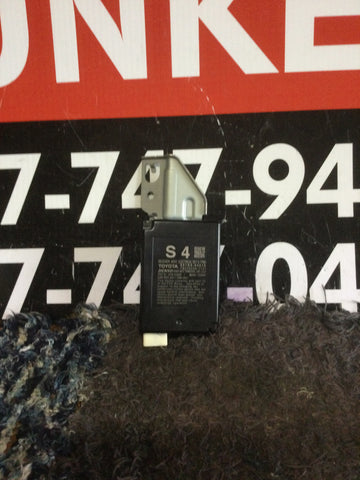 Módulo Smart Key Toyota Tacoma 16-21