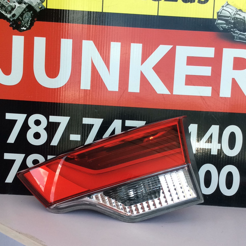 Foco Trasero de baúl der Toyota Highlander 17-19