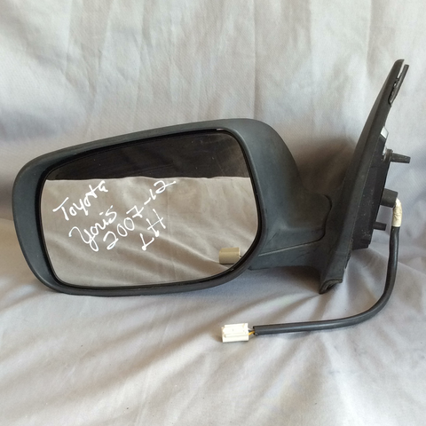 Retrovisor izq Toyota Yaris Sedan 07-12
