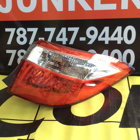 Foco Trasero der Toyota Corolla Sedan 14-16