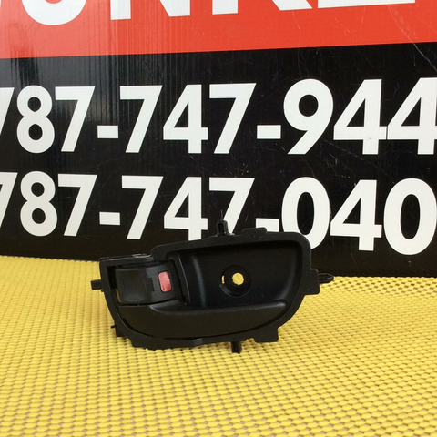 Handle interior izq Toyota Corolla 14-18